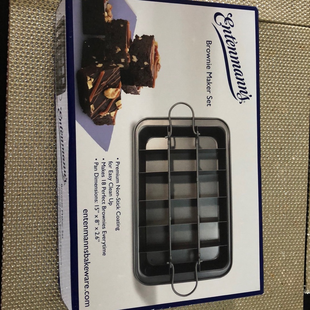 Entenmann’s brownie maker set